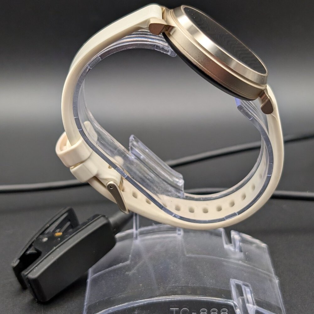 Garmin Lily 2 Smartwatch Cream Gold with Coconut Silicone Band - Picture 4 of 10